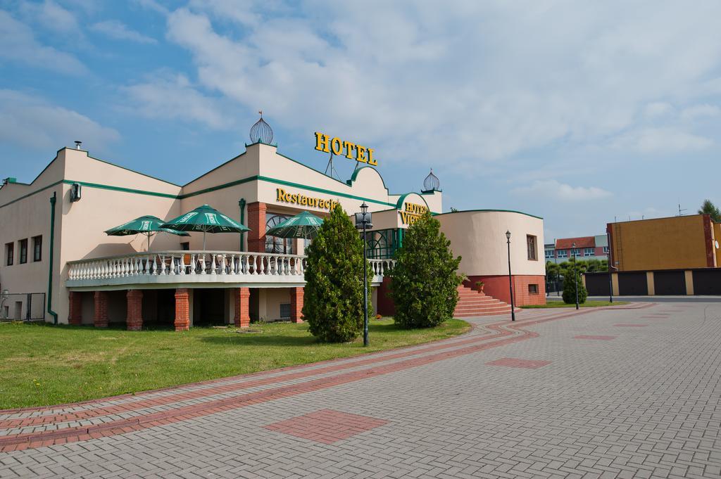 Hotel Victoria Łubowo Екстериор снимка